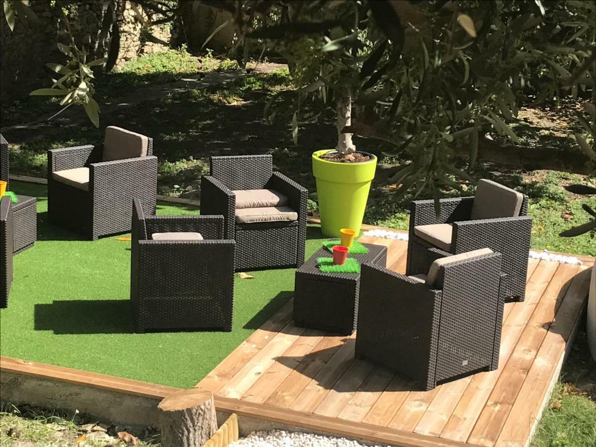 B&B - Le Jardin Du Palais カルカソンヌ エクステリア 写真